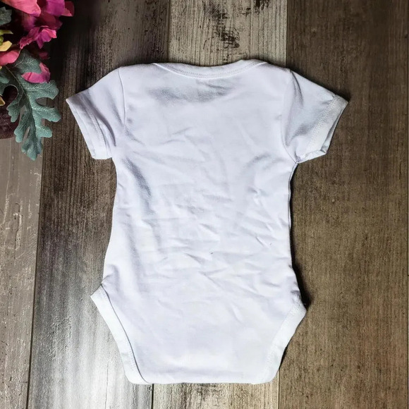 Cricut Baby Girls Bodysuit "i make mama's heart happy" White Blue Purple 0-3M - Picture 8 of 9